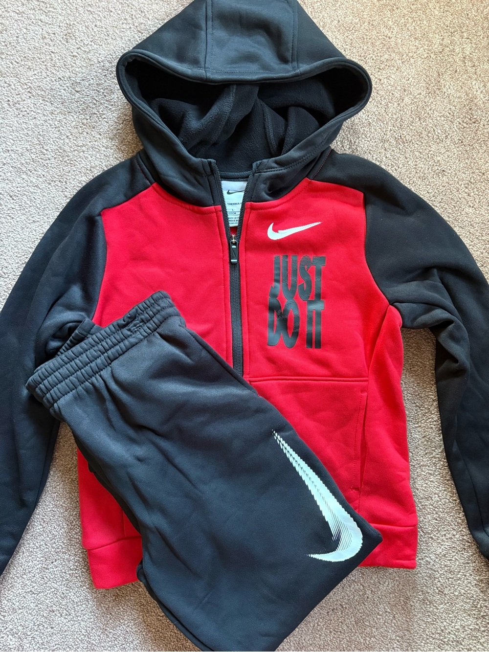 Nike Kids Boys hooded jacket jogger sports pants athletic set size 7 NWT